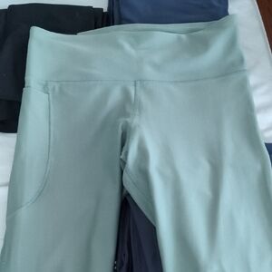 Under Armour Mint Green Compression Leggings Large